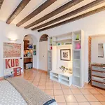 Comfort In Navigli Area
