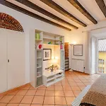 Comfort In Navigli Area