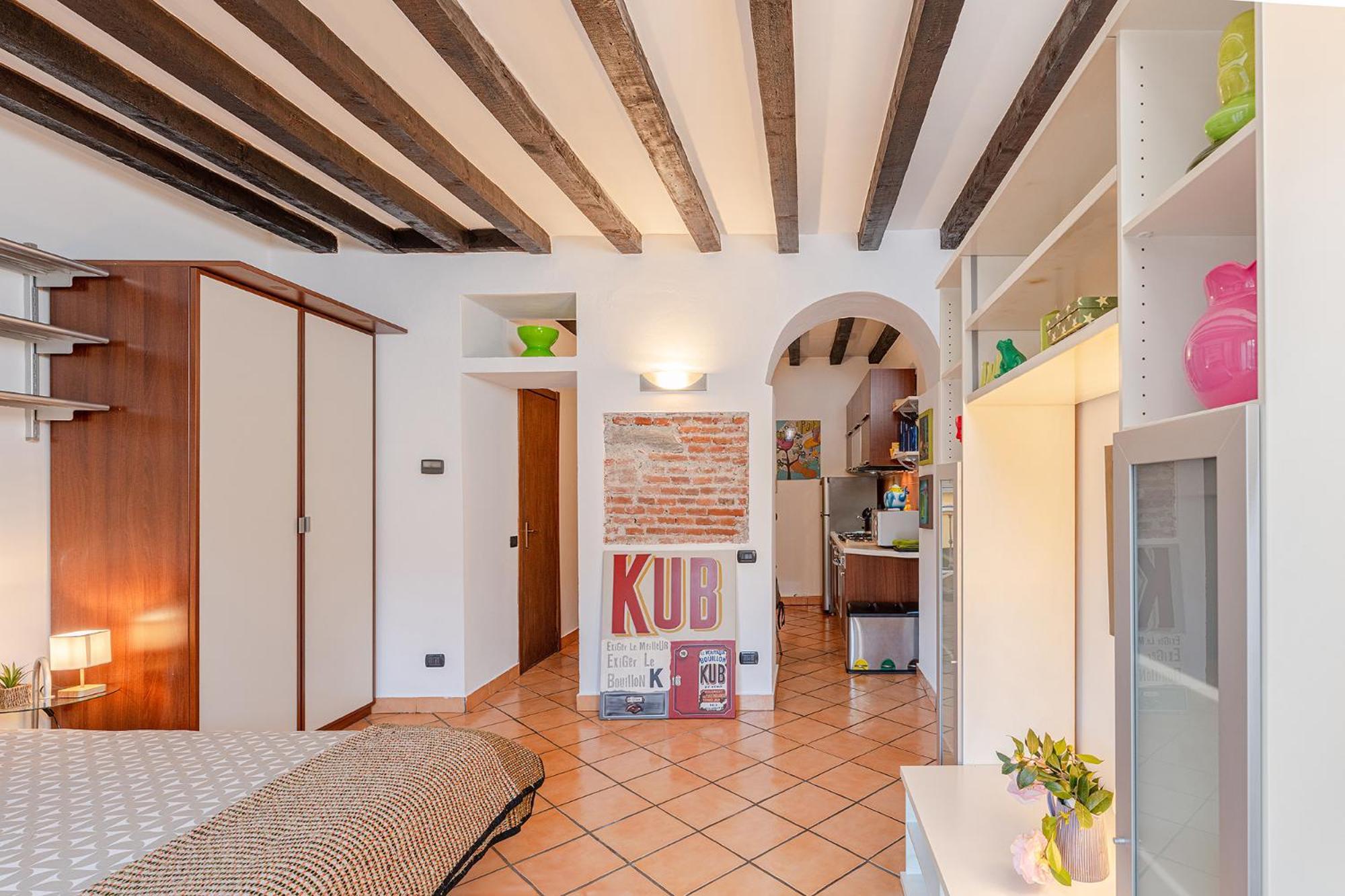 Apartment Comfort In Navigli Area Mailand